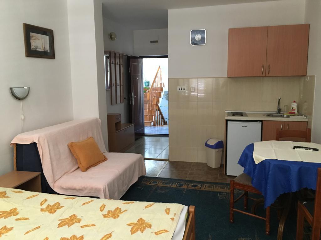 Apartments Upitnik Херцег Нови Екстериор снимка